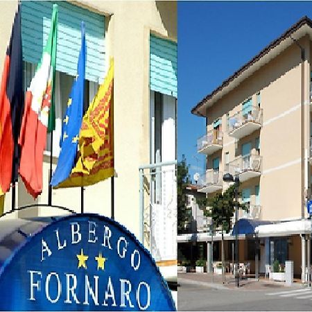 Hotel Fornaro Caorle Exterior foto