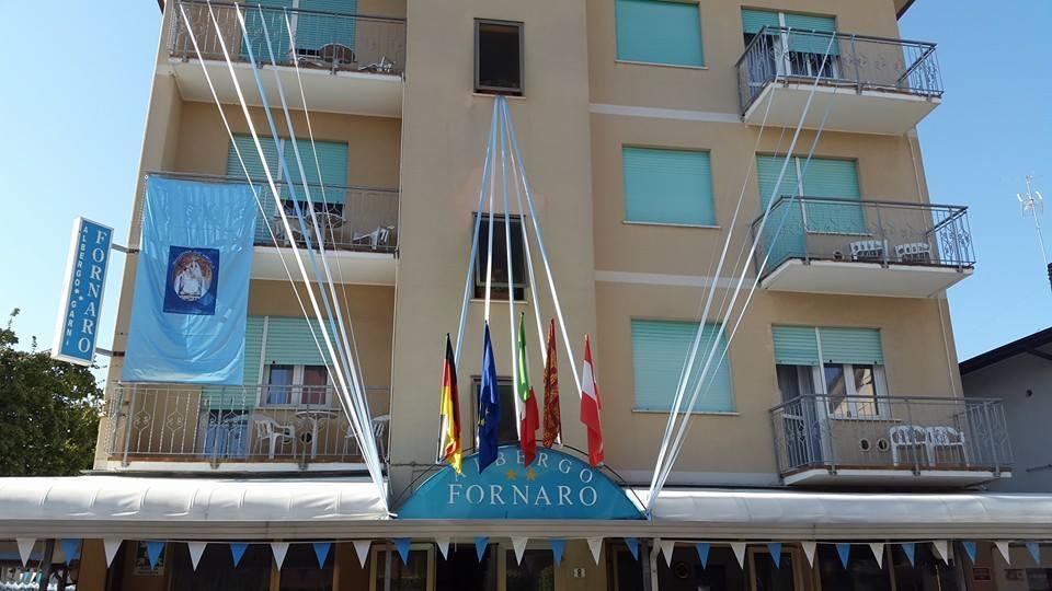 Hotel Fornaro Caorle Exterior foto